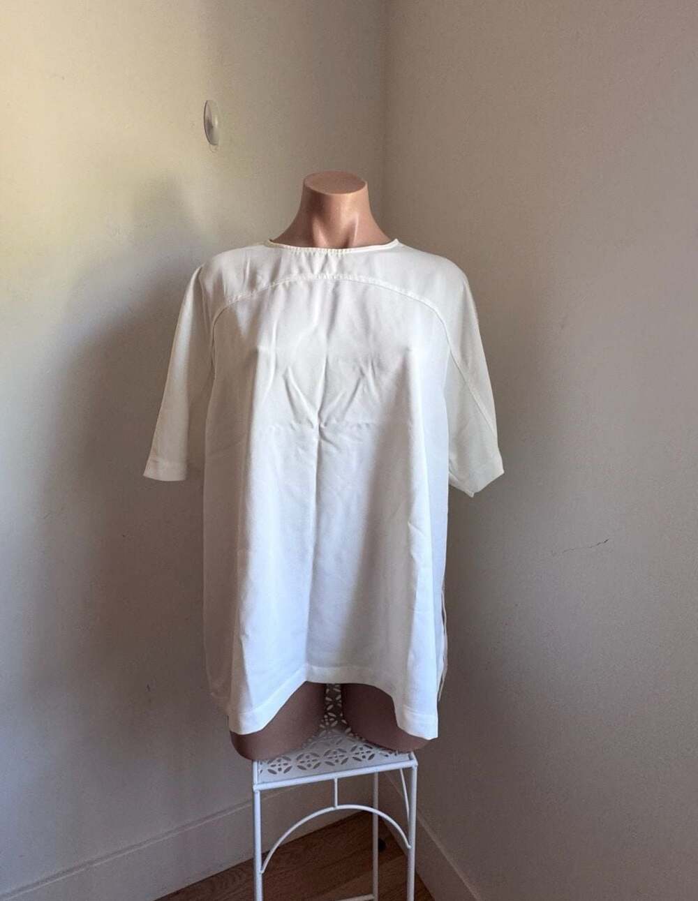 Roucha Topa Top White 100% Polyester Crepe Short Sleeve Tunic Blouse